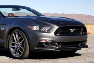 Ford Mustang Convertible 5.0